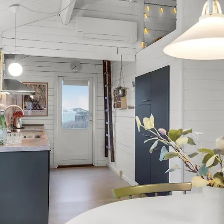Three-Bedroom Holiday Home In Lokken