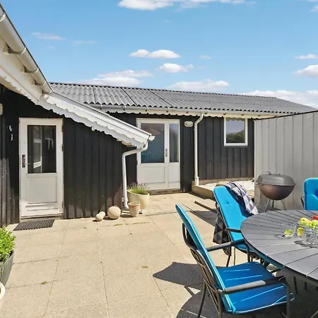 Feriehus Three-Bedroom Holiday Home In Lokken Løkken